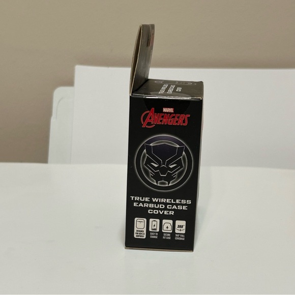 Marvel Avengers Black Panther True Wireless Earbud Case Cover - NIB - Picture 4 of 6